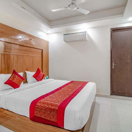 Airport Hotel Mayank Residency Nuova Delhi Esterno foto