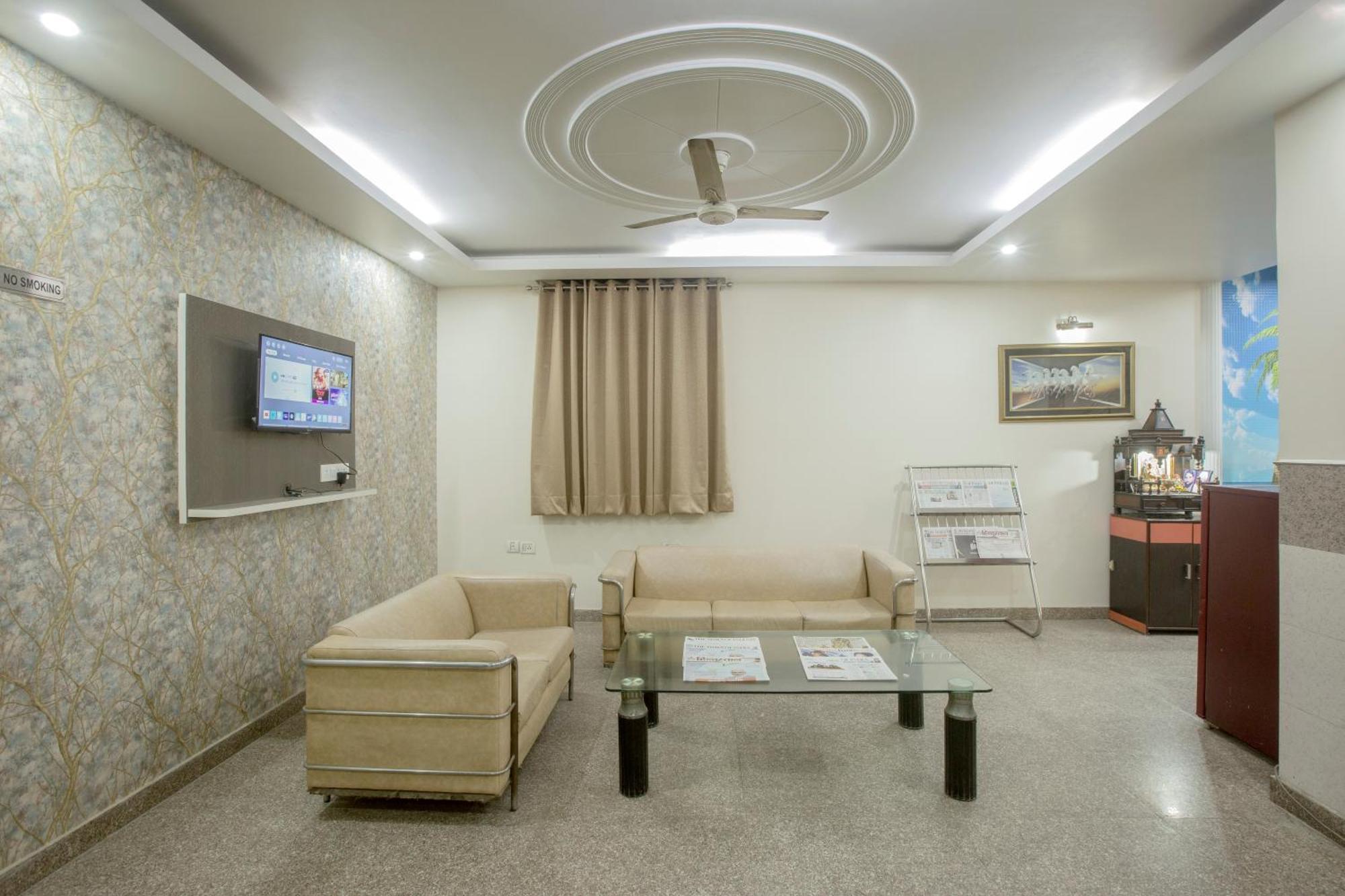 Airport Hotel Mayank Residency Nuova Delhi Esterno foto