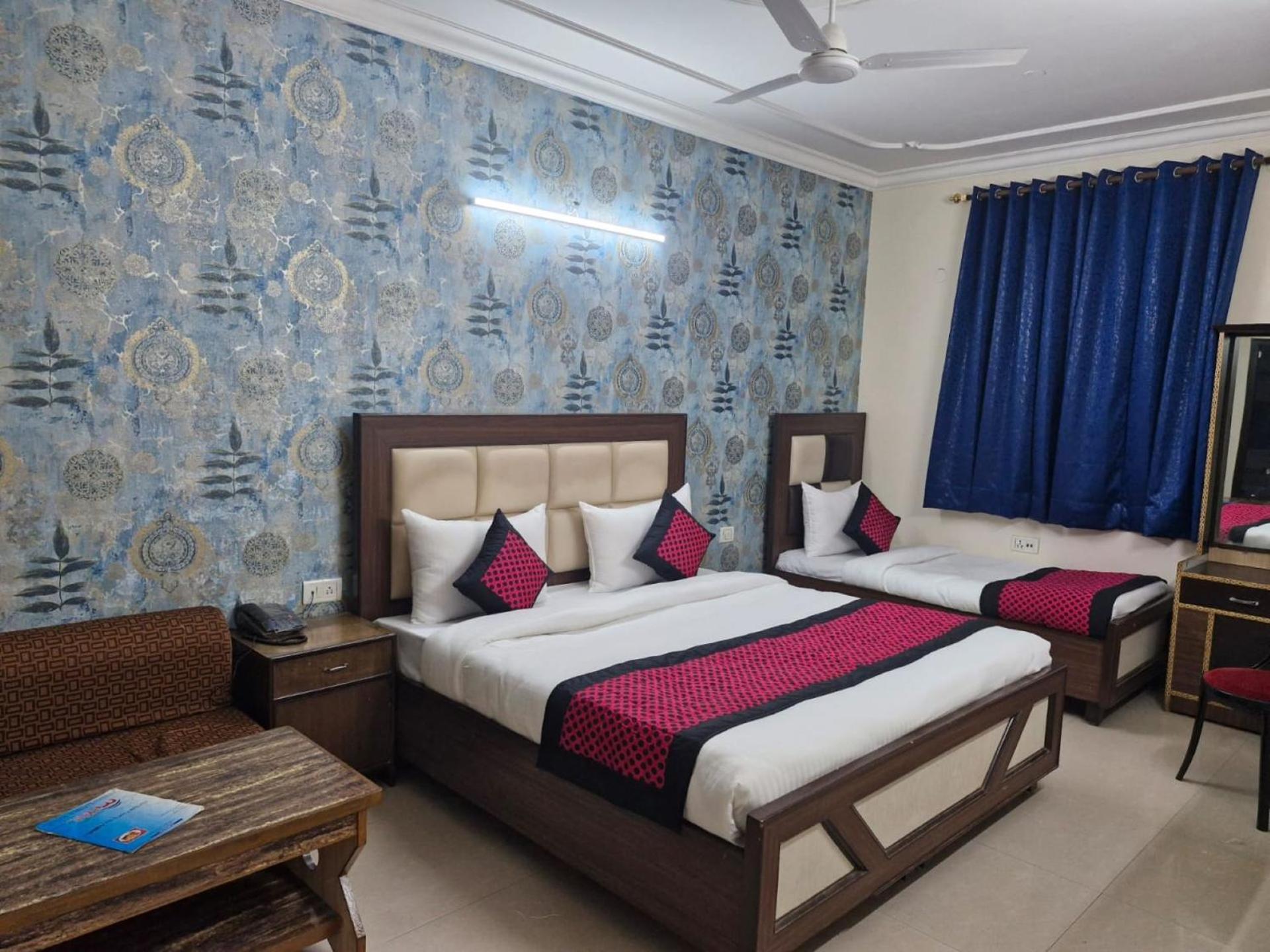 Airport Hotel Mayank Residency Nuova Delhi Esterno foto