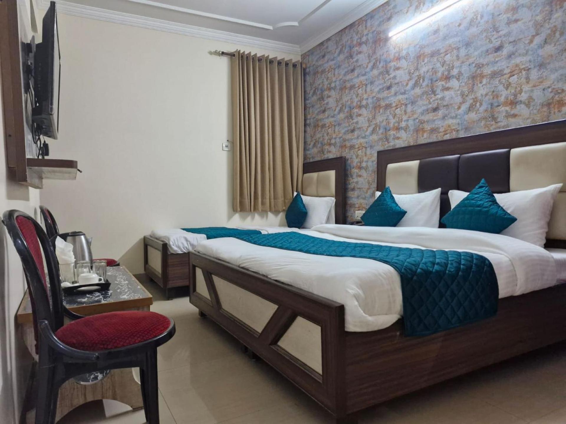 Airport Hotel Mayank Residency Nuova Delhi Esterno foto