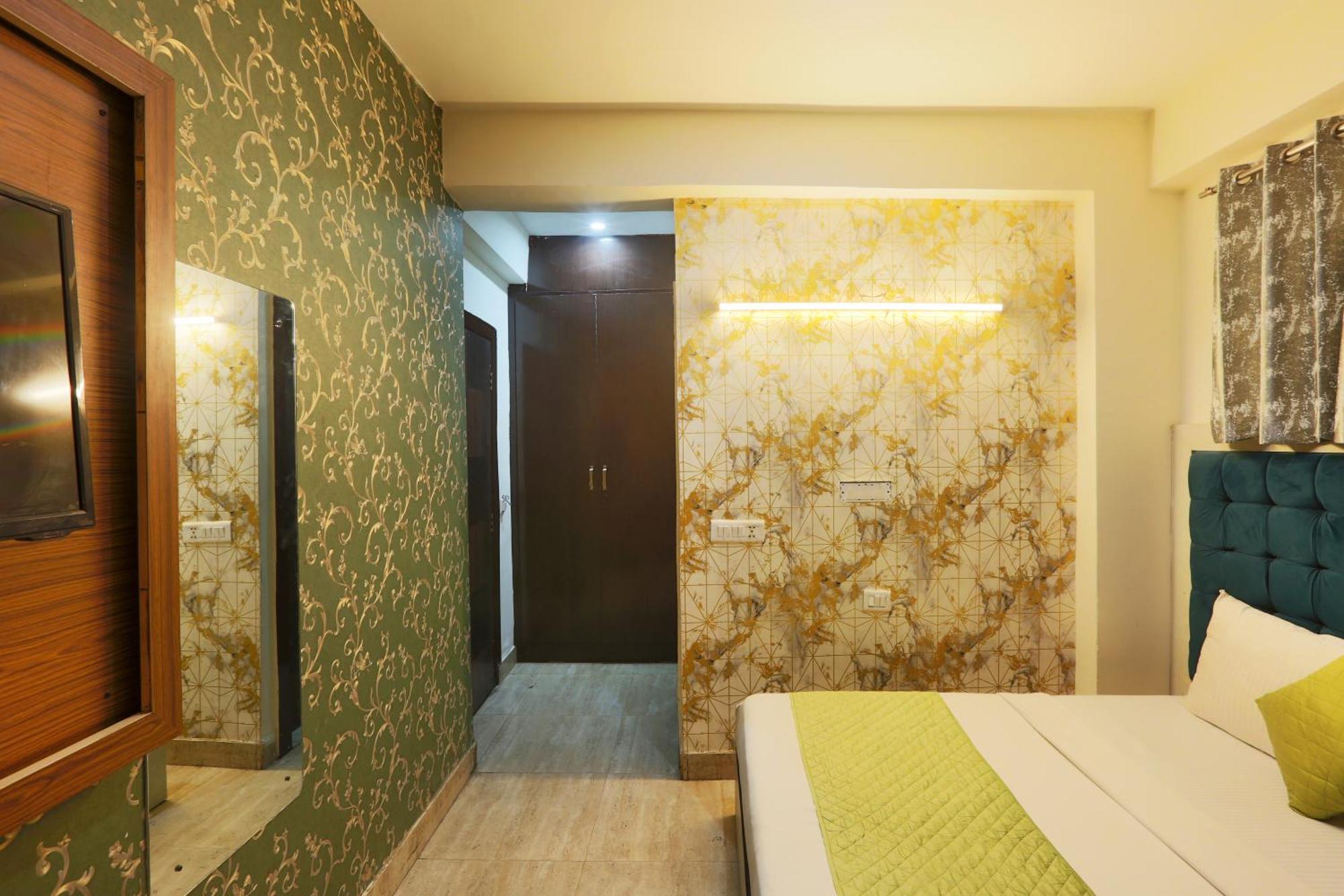 Airport Hotel Mayank Residency Nuova Delhi Esterno foto