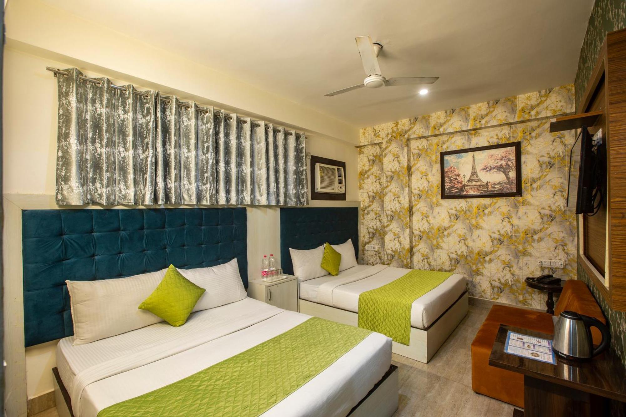 Airport Hotel Mayank Residency Nuova Delhi Esterno foto