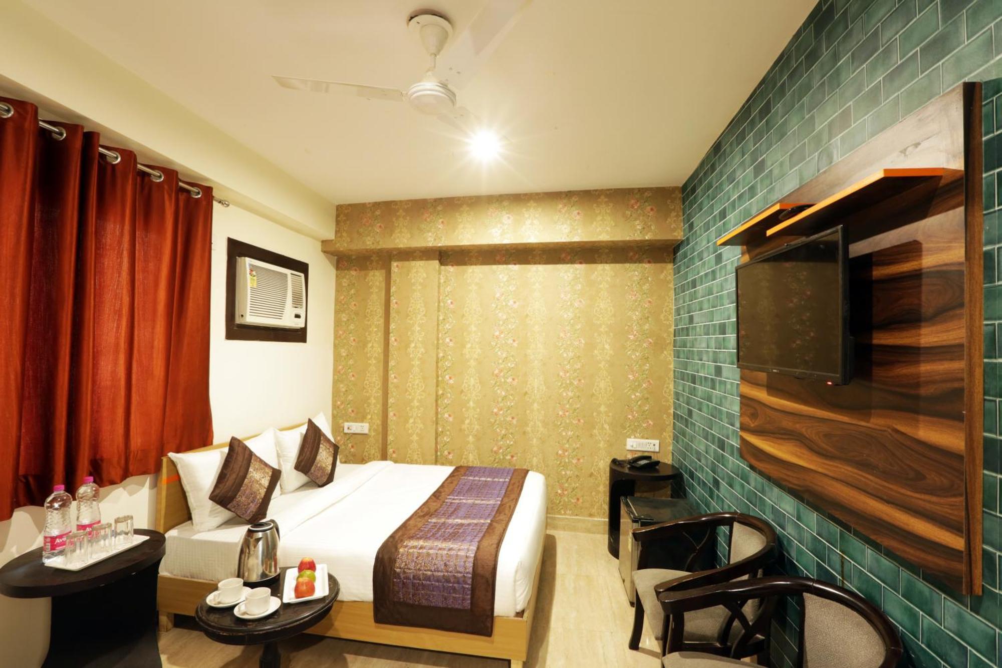 Airport Hotel Mayank Residency Nuova Delhi Esterno foto