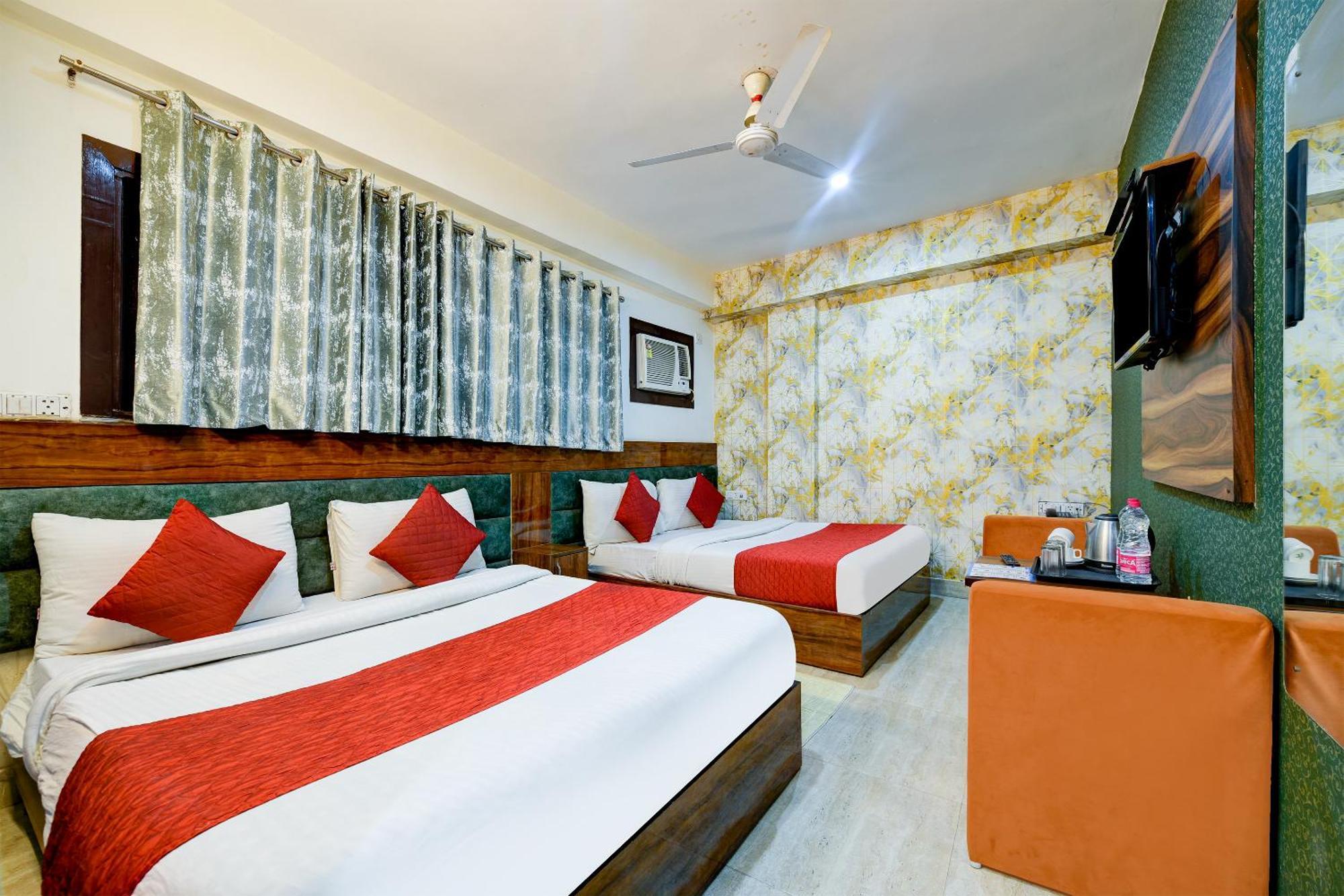 Airport Hotel Mayank Residency Nuova Delhi Esterno foto