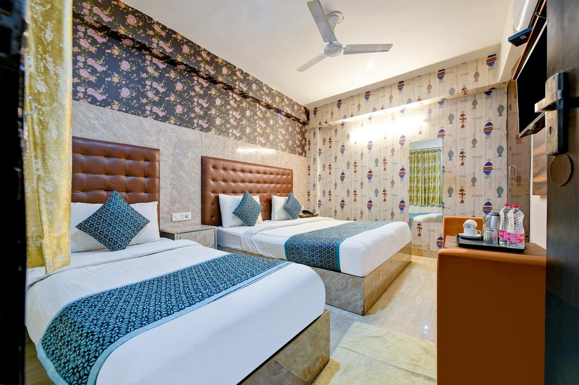 Airport Hotel Mayank Residency Nuova Delhi Esterno foto