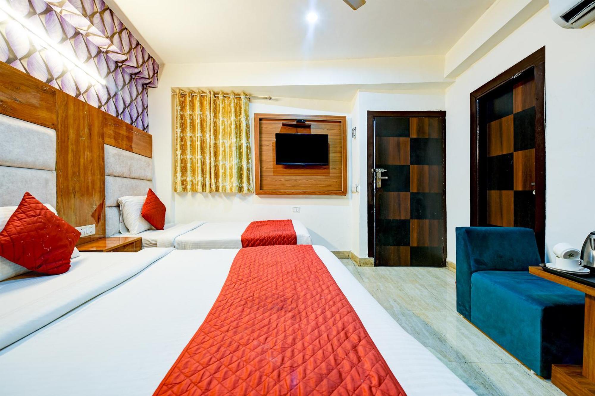Airport Hotel Mayank Residency Nuova Delhi Esterno foto