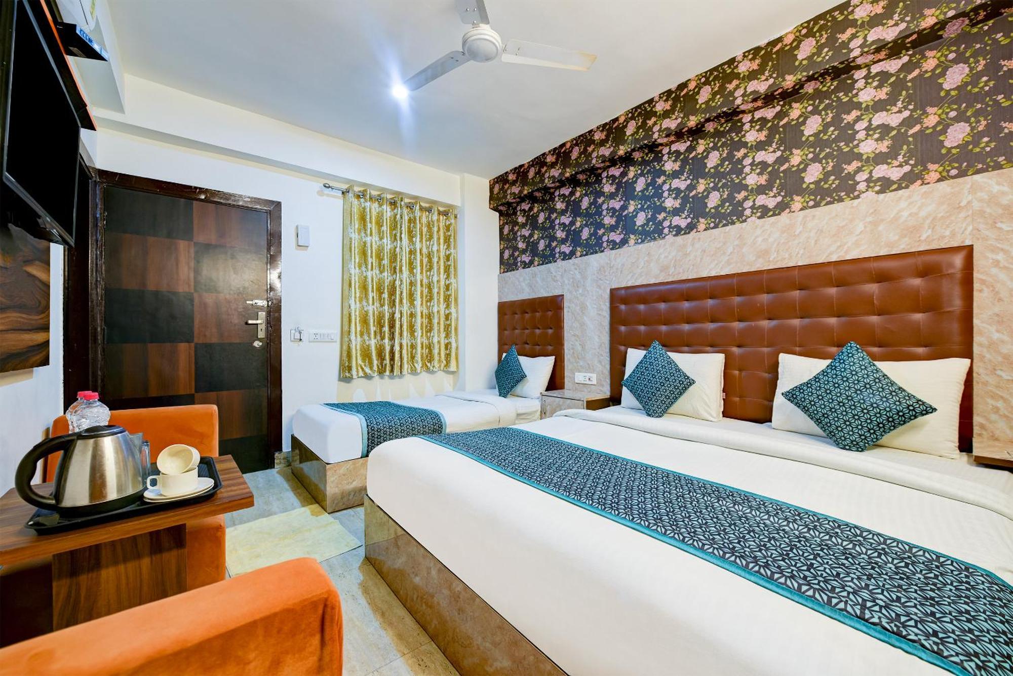 Airport Hotel Mayank Residency Nuova Delhi Esterno foto