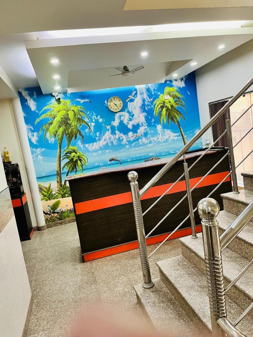 Airport Hotel Mayank Residency Nuova Delhi Esterno foto